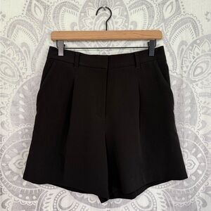 Nice $168 Elie Tahari Black Midi Shorts with Belt Loops & Back Stretch Waist 10